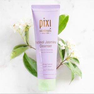 ☘️ 3/$15 🆕 Pixi Skintreats Retinol Jasmine Ceramide Smoothing Cleanser